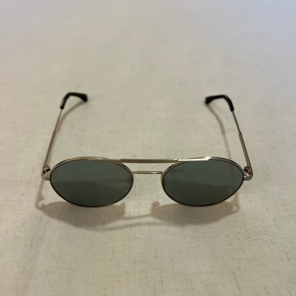 Vera Wang Silver Aviator Sunglasses - Picture 5 of 8